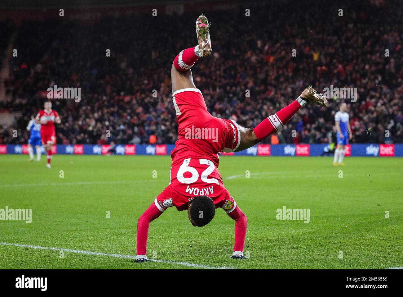 Chuba Akpom #29 de Middlesbrough célèbre son but et fait le score 2-0 pendant le match de championnat de Sky Bet Middlesbrough vs Wigan Athletic au stade Riverside, Middlesbrough, Royaume-Uni, 26th décembre 2022 (photo de James Heaton/News Images) à Middlesbrough, Royaume-Uni le 12/26/2022. (Photo de James Heaton/News Images/Sipa USA) Banque D'Images