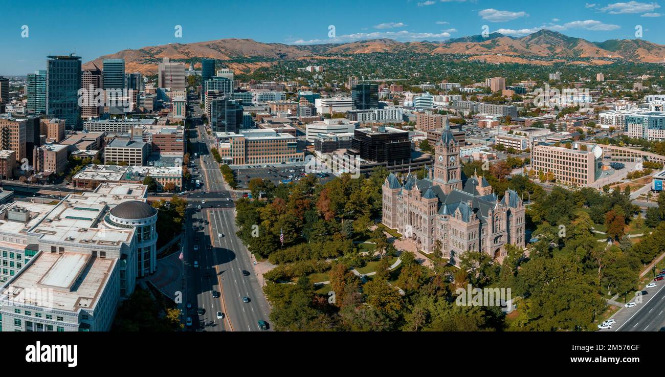 Vue panoramique aérienne sur les gratte-ciel de Salt Lake City dans l'Utah Banque D'Images
