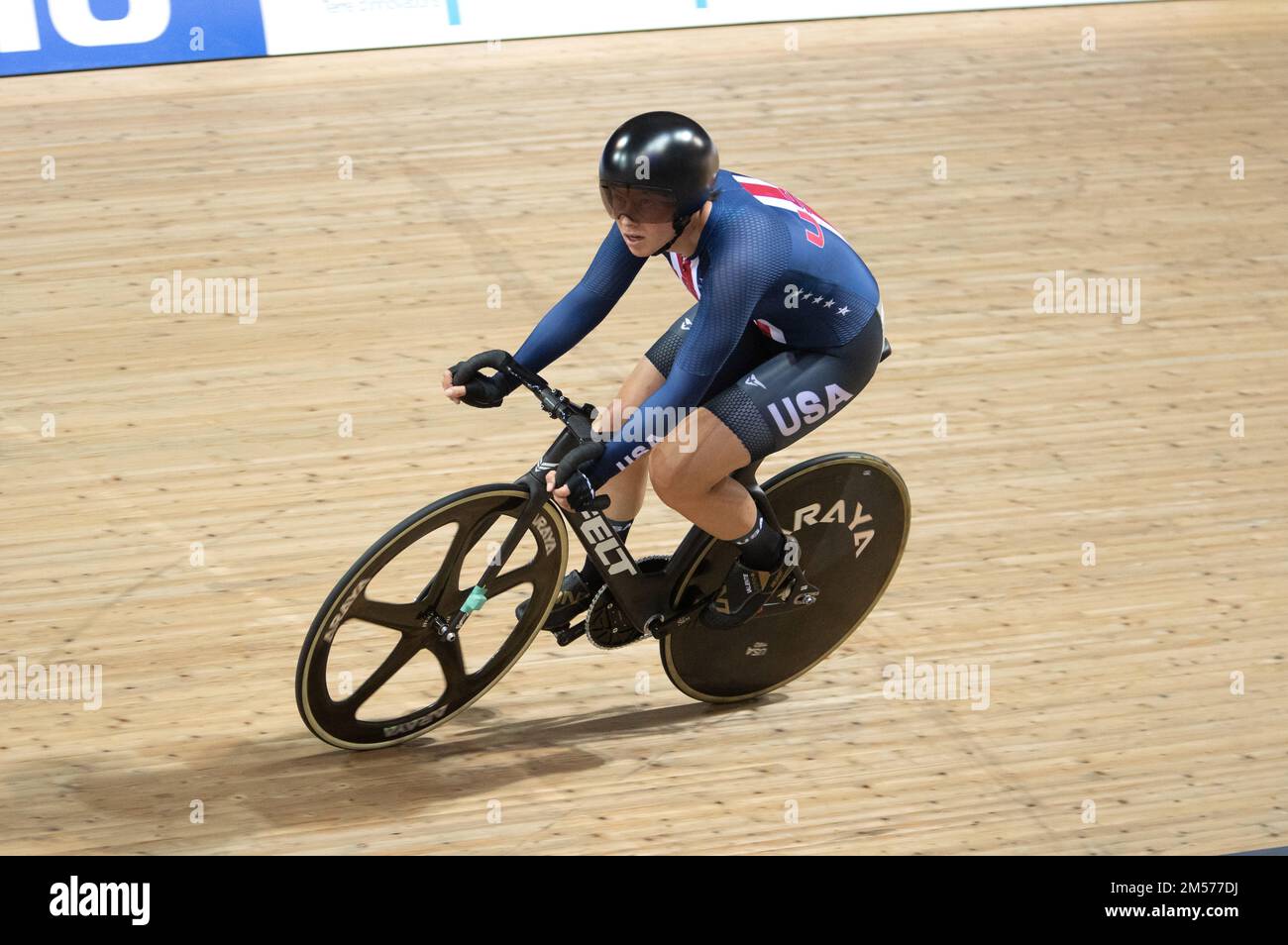 Jennifer Valente, des États-Unis, remportant l'événement omnium féminin, Championnats du monde de cyclisme sur piste UCI 2022. Banque D'Images