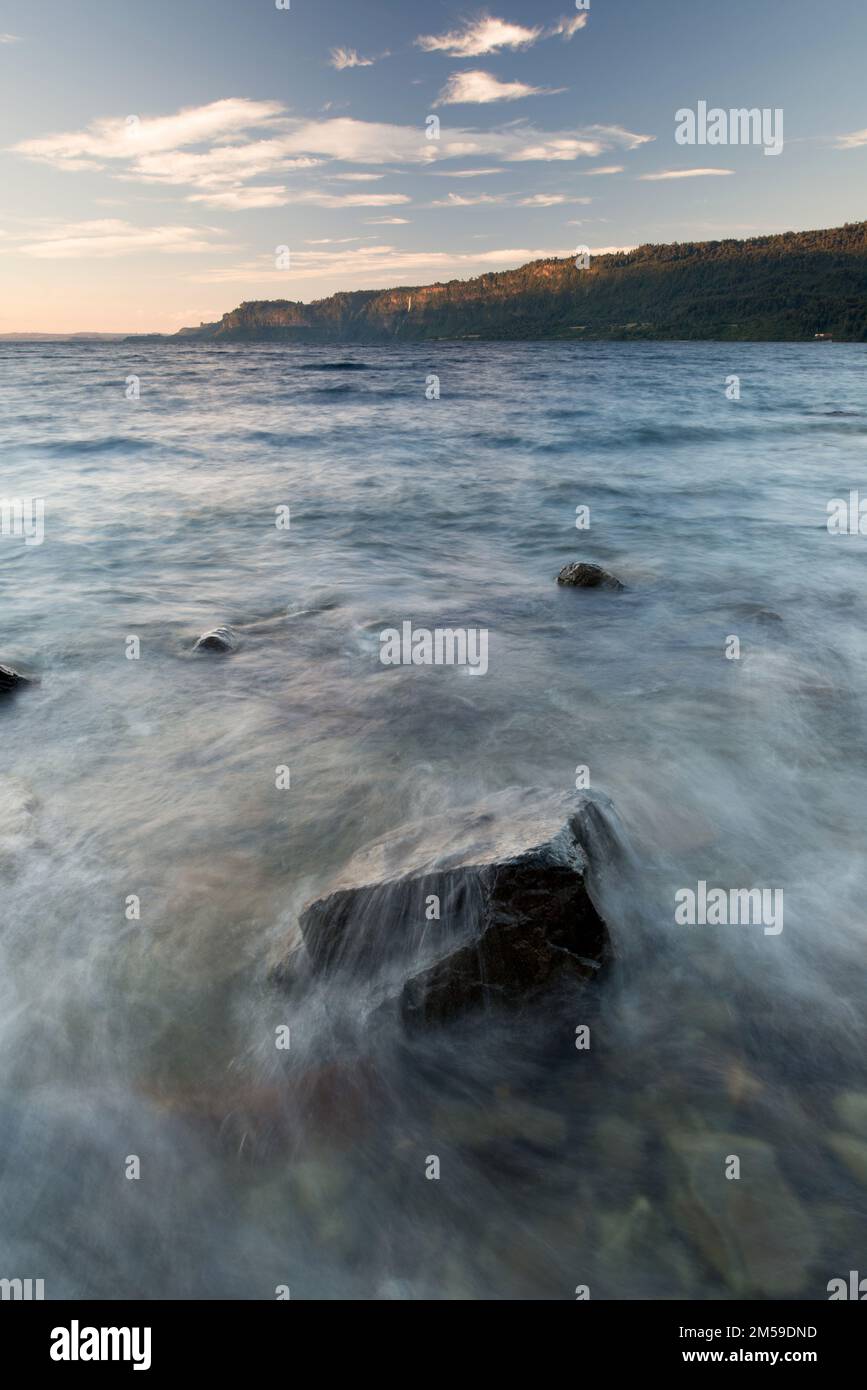 Der Lago Rupanco au Chili, Nordpatagonien. Banque D'Images