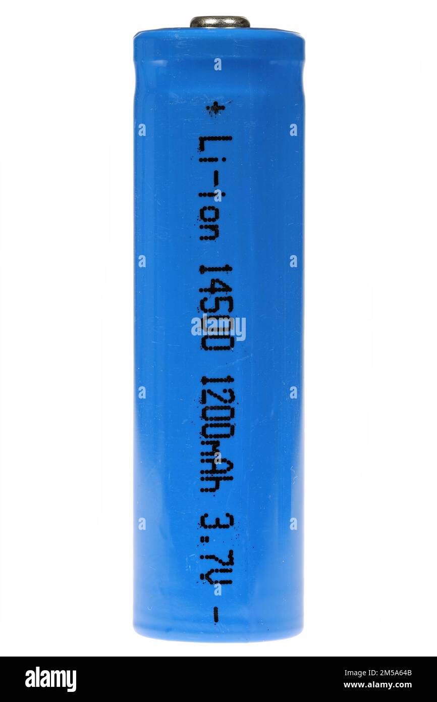 Batterie rechargeable au lithium-ion AA isolée sur fond blanc Banque D'Images