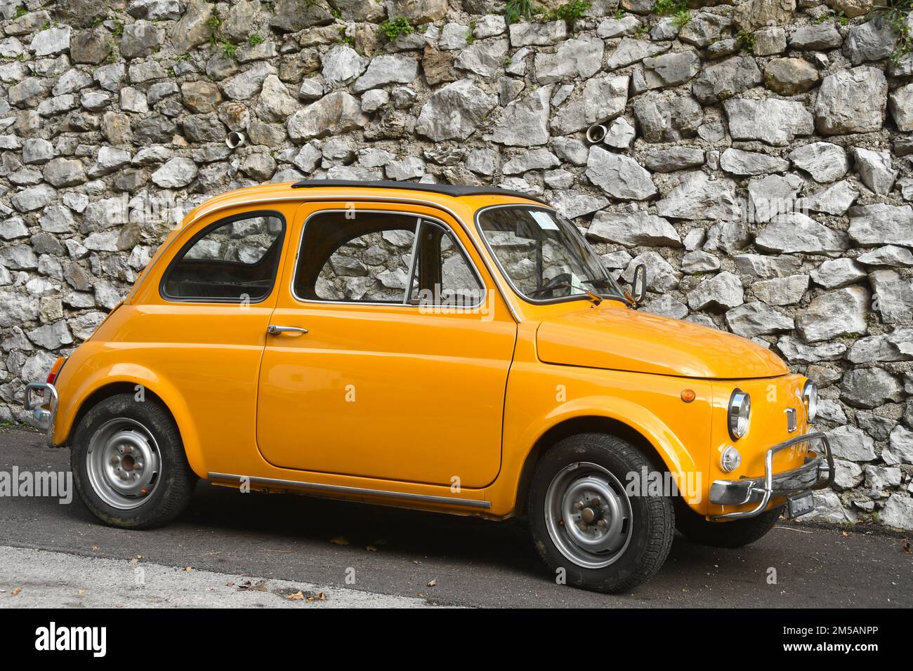 Fiat 500, voiture classique, Italie Banque D'Images