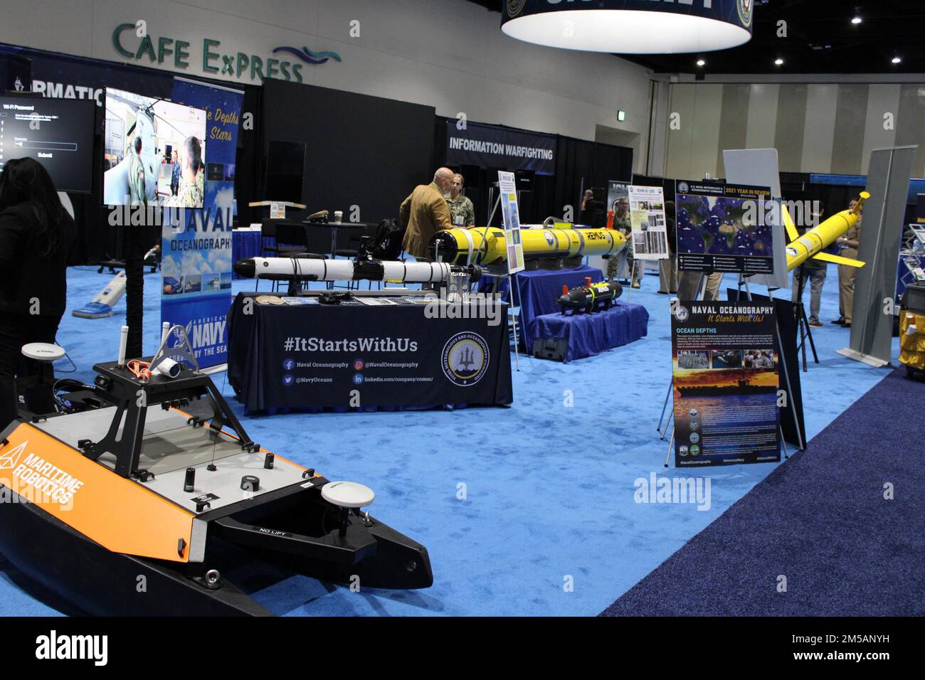 SAN DIEGO (du 16 au 18 février) — le stand de l'océanographie navale de