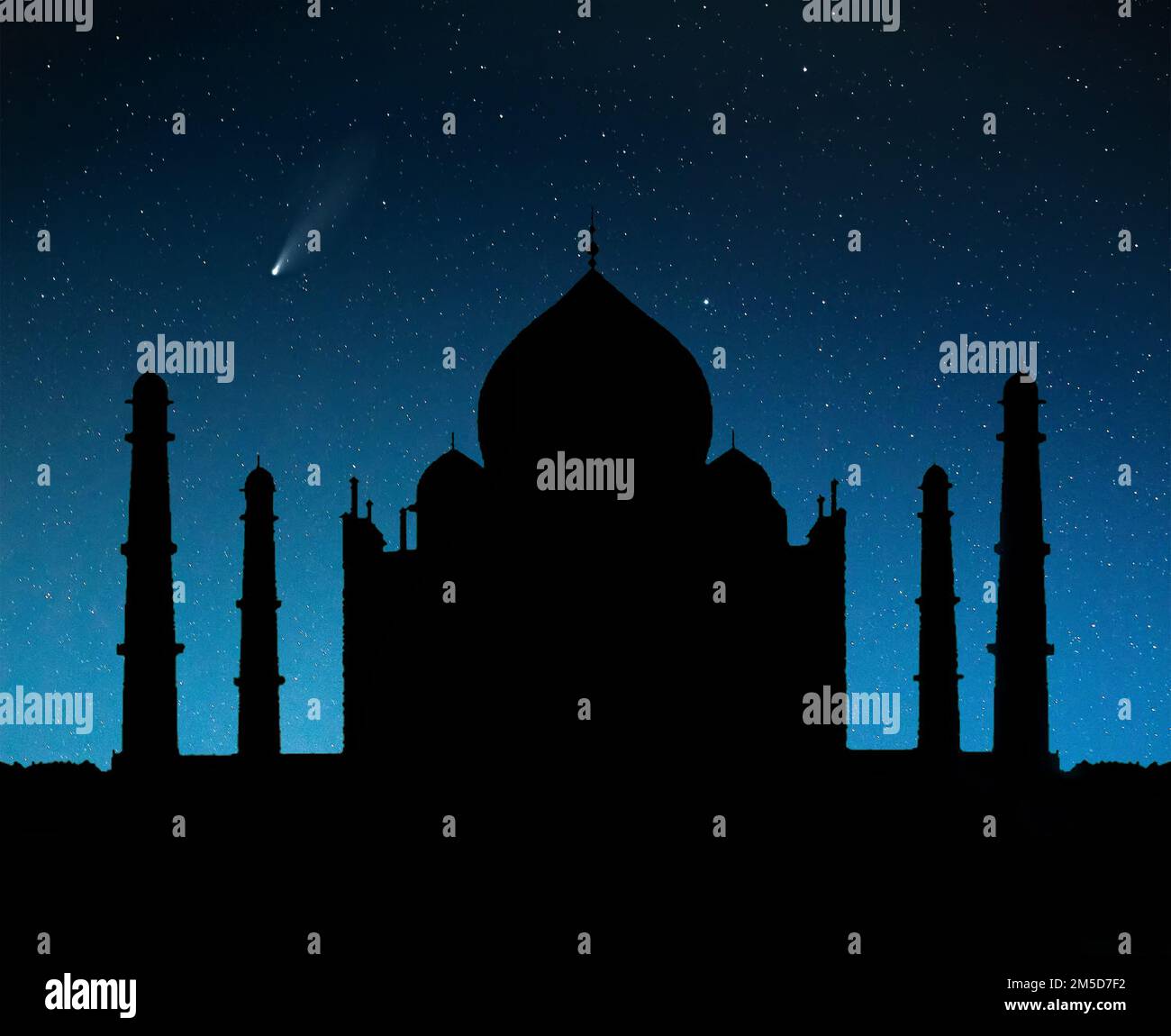 Tombeau du Taj Mahal silhouette au ciel nocturne avec des étoiles et comète volante à Agra, Uttar Pradesh, Inde. Espace libre pour votre texte Banque D'Images