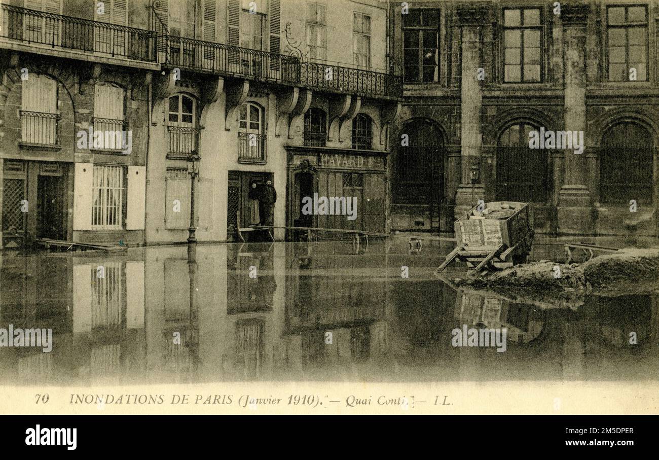 Inondation à Paris 1910 - Inondations de Paris en janvier 1910 - clue de la Seine - Quai Conti Banque D'Images
