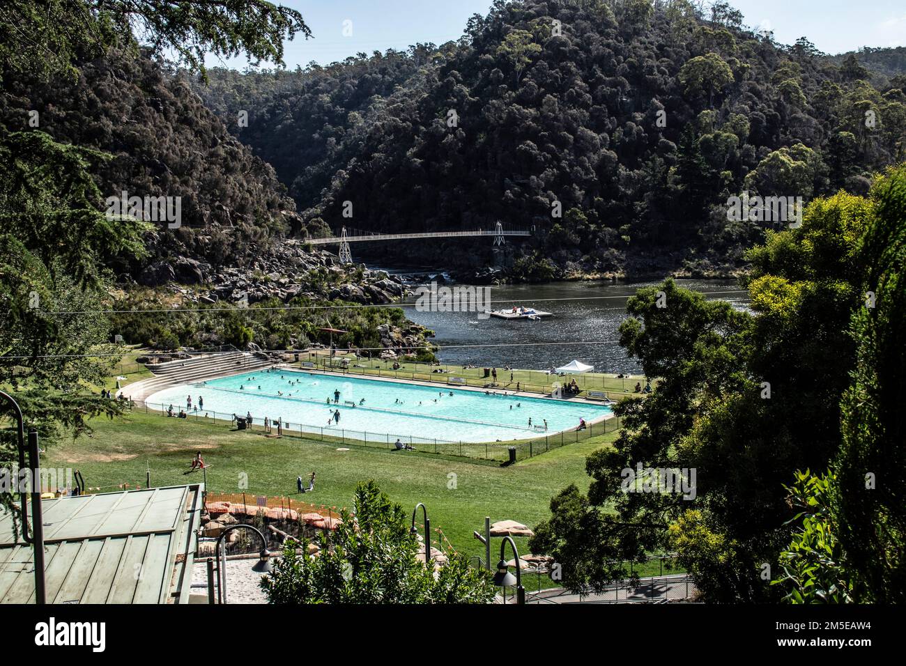 Pont suspendu de Lexandra, Launceston, Tasmanie, Australie. Cela s'étend sur la rivière South Esk Banque D'Images