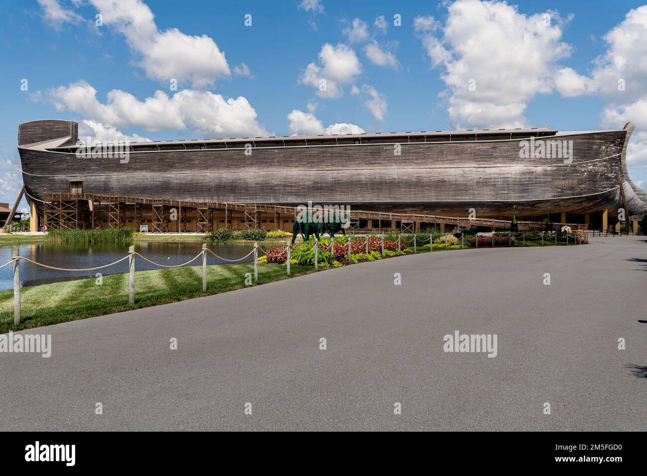 Ark Encounter Exterior à Williamstown, KY USA - l'Ark est rapporté comme une réplique pleine grandeur de l'Arche biblique. Banque D'Images