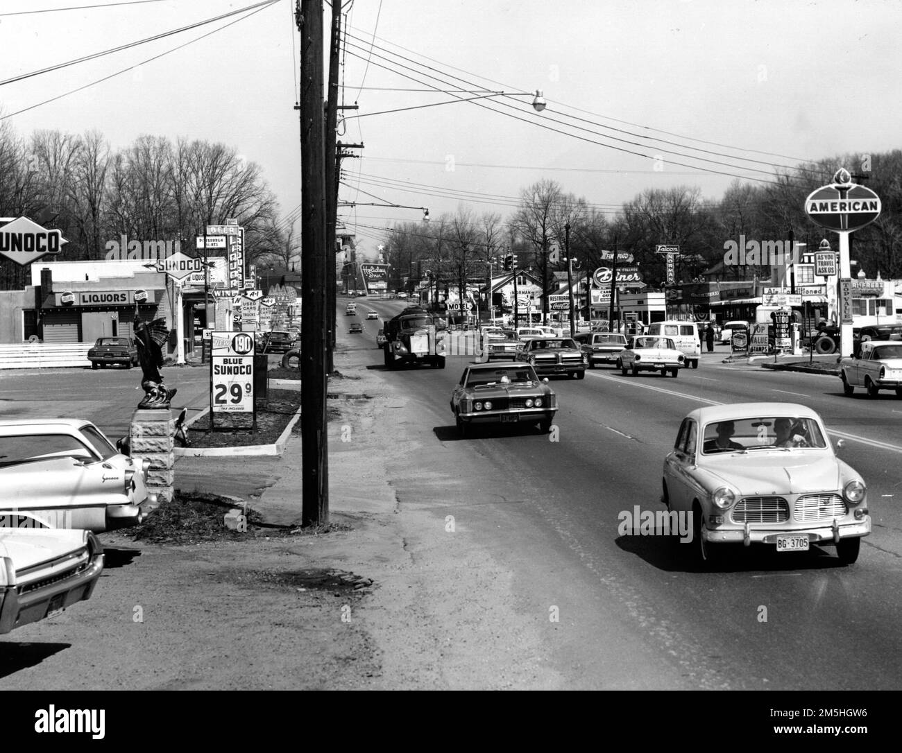 Photographie des États-Unis Route 1, au nord de College Park, Maryland. non défini. 1965-01-01T00:00:00. Archives nationales du parc College - Archives II (College Park, MD). Impression photographique. Ministère des Transports. Administration fédérale des autoroutes. Bureau des services d'information et de gestion. Division des services de gestion. 1994- ?. Fichiers photographiques généraux Banque D'Images