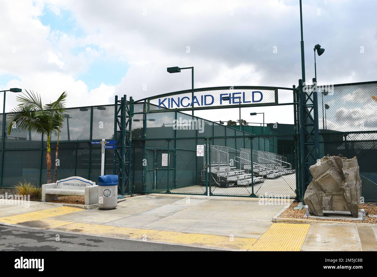 CERRITOS, CALIFORNIE - 28 DEC 2022: Kincaid Field sur le campus de Cerritos College Banque D'Images