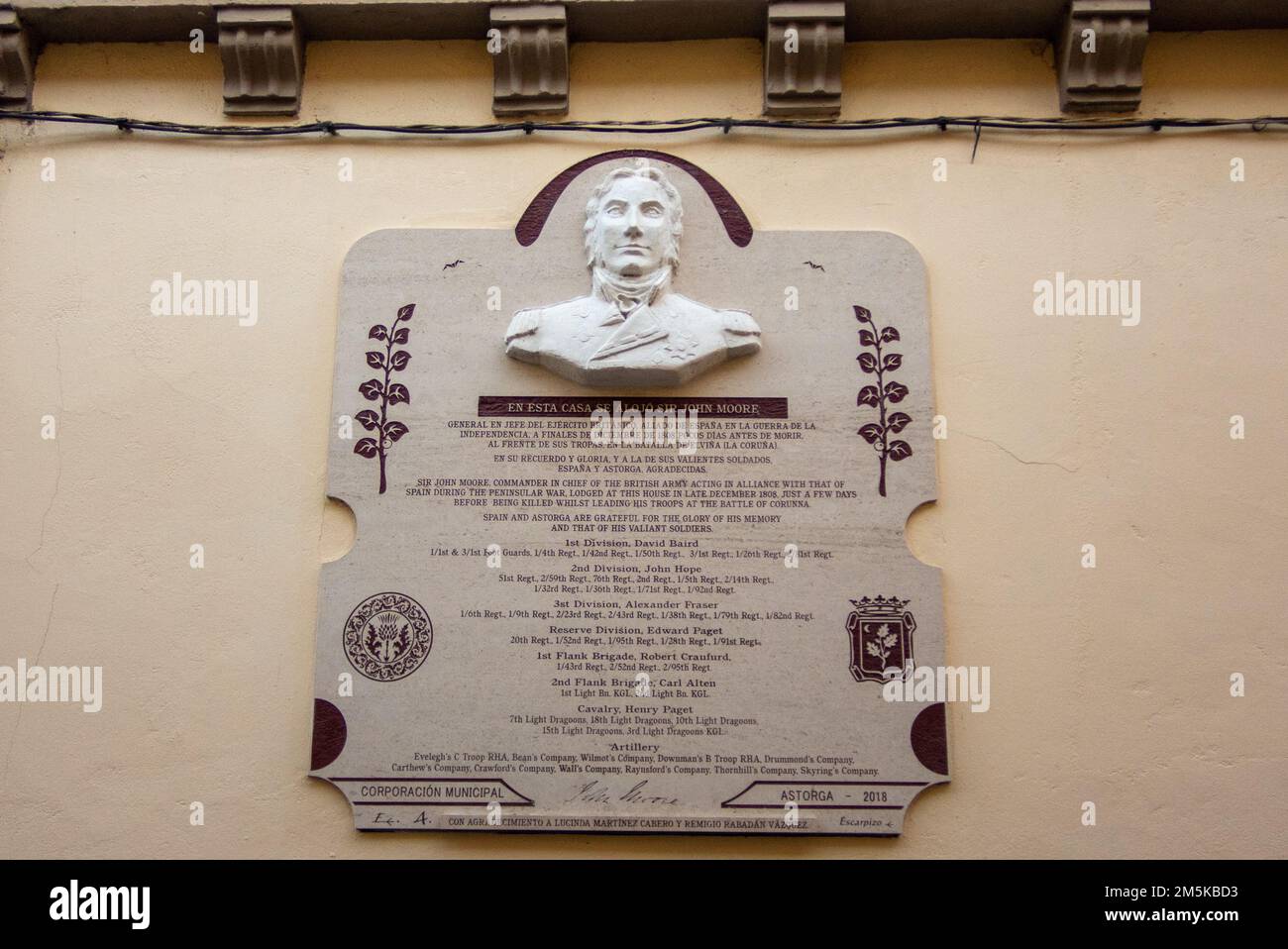 Plaque Comm morant Le G n ral Britannique Sir John Moore Qui Avait Son 