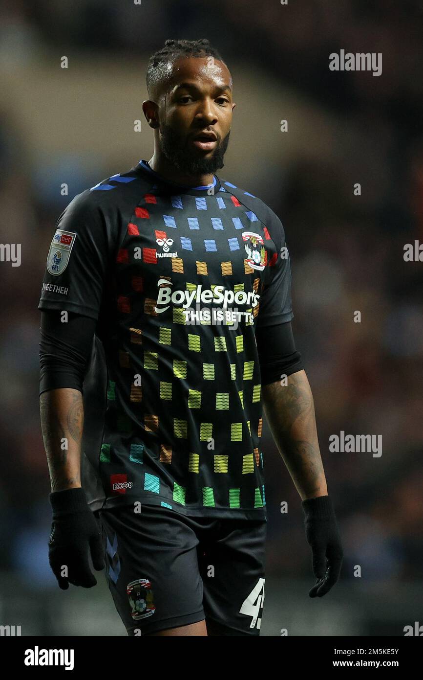 Kasey Palmer #45 de Coventry City pendant le match de championnat Sky Bet Coventry City vs Cardiff City à Coventry Building Society Arena, Coventry, Royaume-Uni, 29th décembre 2022 (photo de Nick Browning/News Images) Banque D'Images