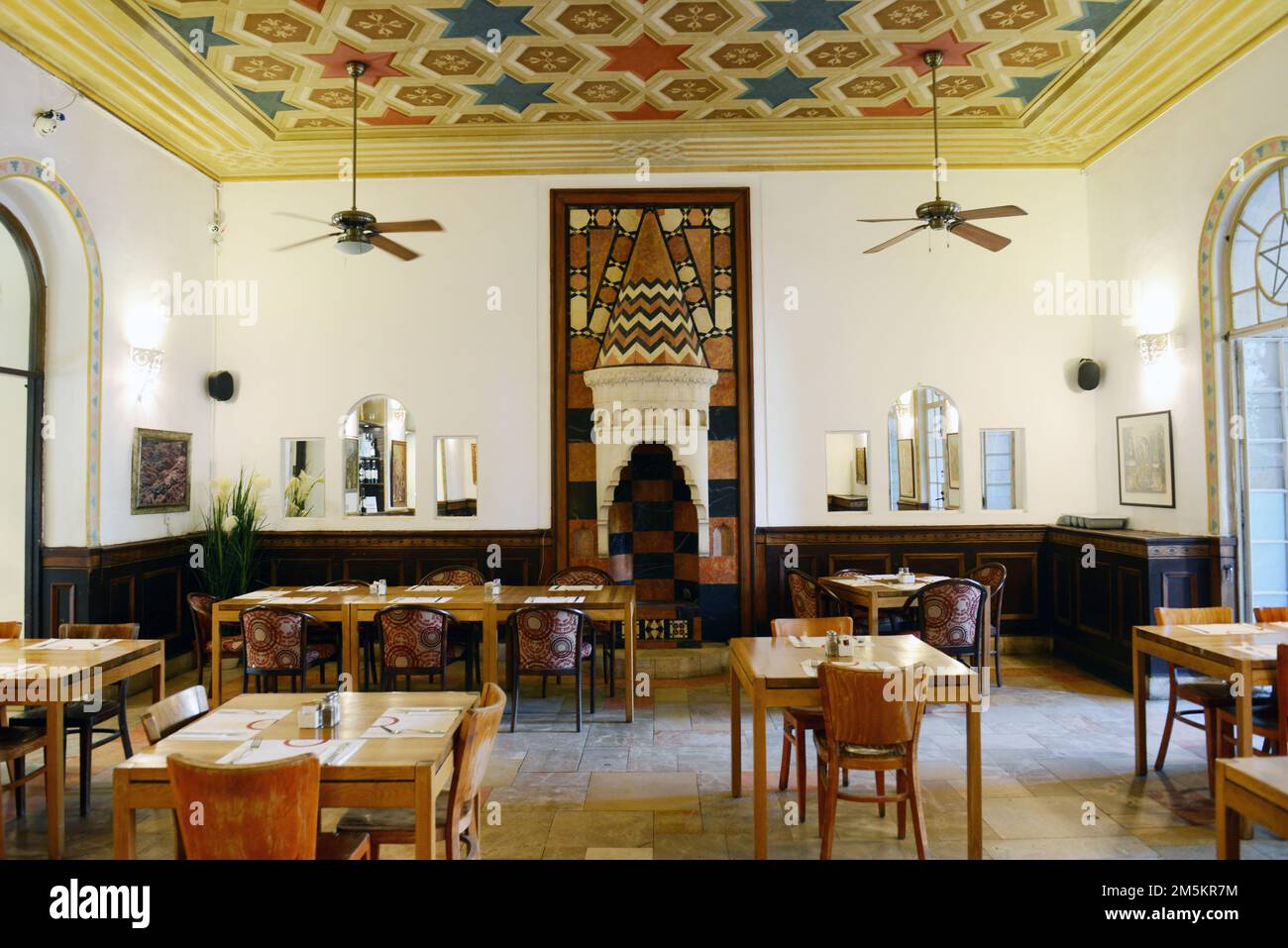 Le restaurant dans le bâtiment du YMCA à Jérusalem-Ouest, en Israël. Banque D'Images