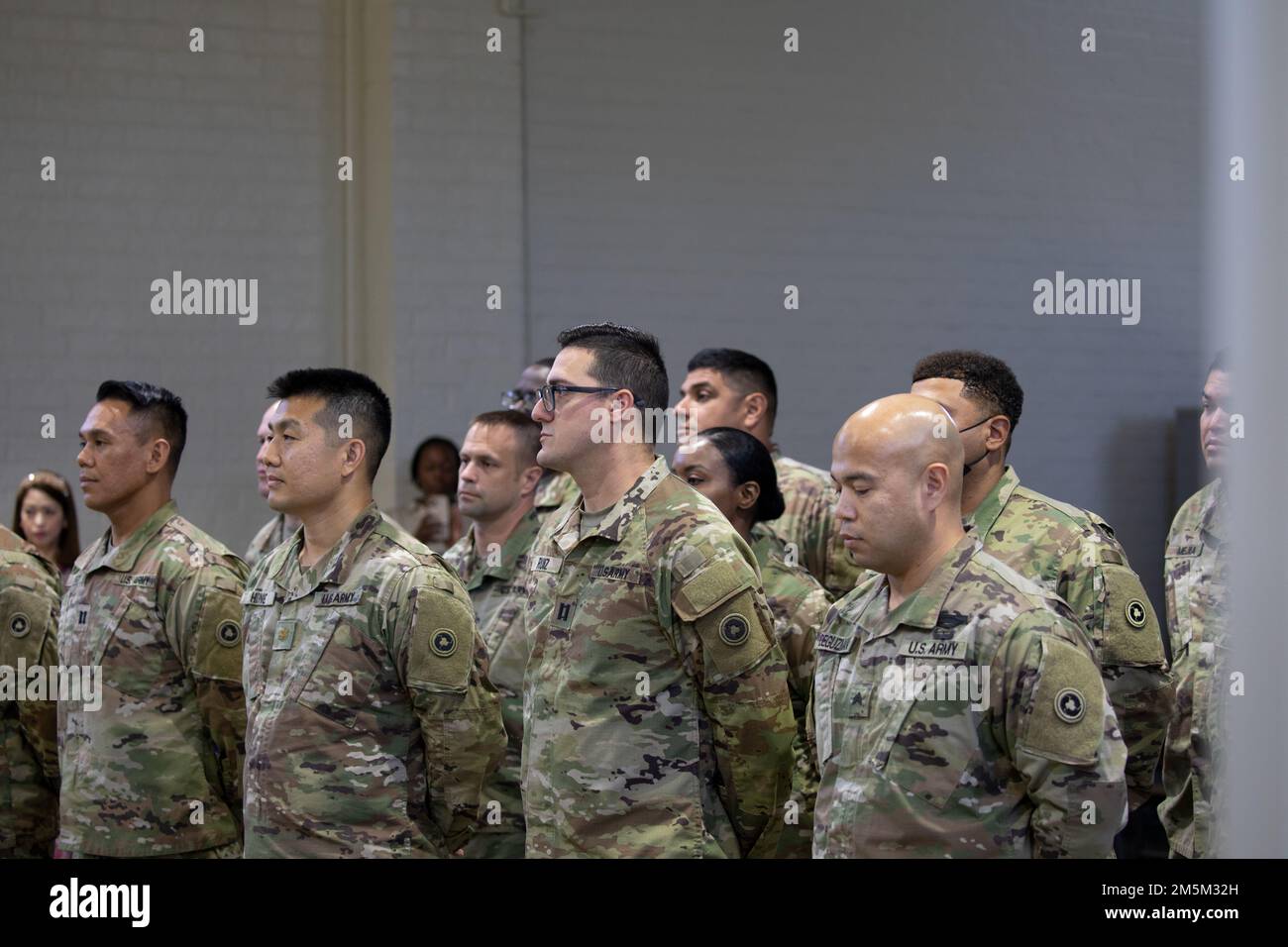 Félicitations au sergent d'état-major Deguzman et à sa #famille à l'occasion de sa promotion au sergent d'état-major, au 311th Commandement du soutien expéditionnaire. #vale Banque D'Images