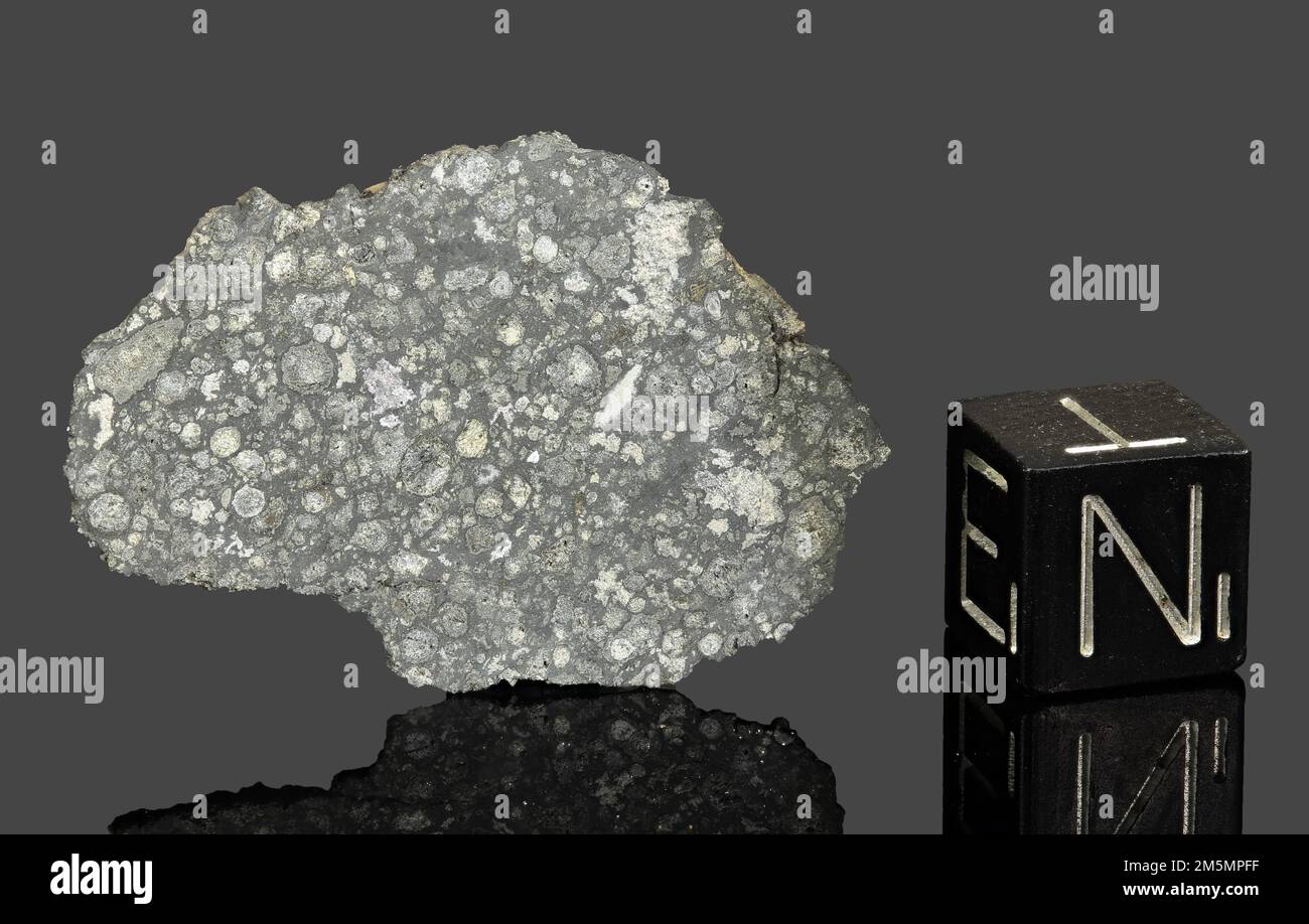 ALLENDE - Automne 8 février 1969, Chihuahua, Mexique. Chondrite carbonée CV3. Masse totale de 2 tonnes. Banque D'Images ALLENDE - Automne 8 février 1969, Chihuahua, Mexique. Chondrite carbonée CV3. Masse totale de 2 tonnes. Banque D'Images