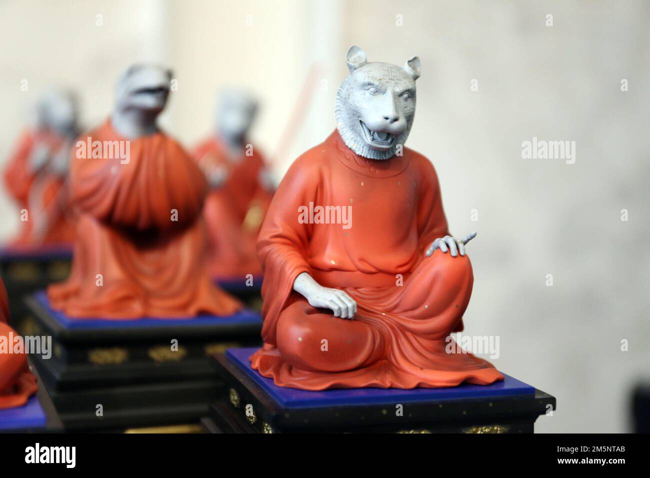 SHANGHAI, CHINE - 12 OCTOBRE 2022 - le modèle de restauration des têtes d'animaux des 12 signes chinois du zodiaque dans l'ancien Palais d'été (Zishu, Chou ni Banque D'Images