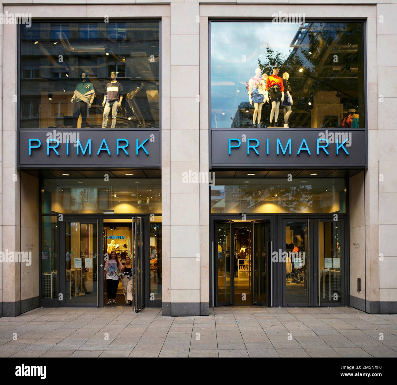 Primark, magasin, Koenigsstrasse, Stuttgart, Bade-Wurtemberg, Allemagne Banque D'Images