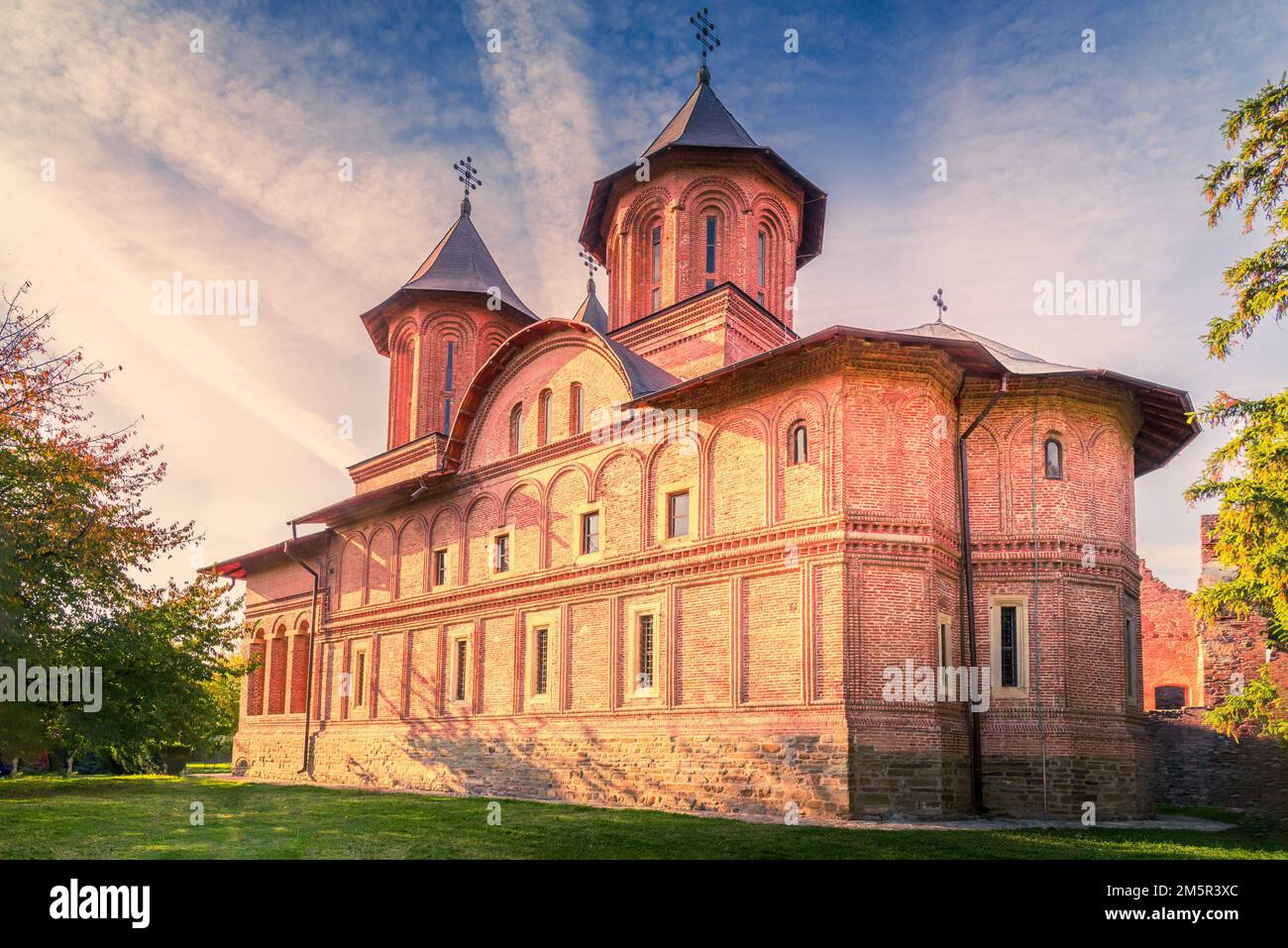 Targoviste, Roumanie - Cathédrale médiévale, ancienne capitale de la Principauté de Valachie, célèbre pour la résidence Dracula. Banque D'Images