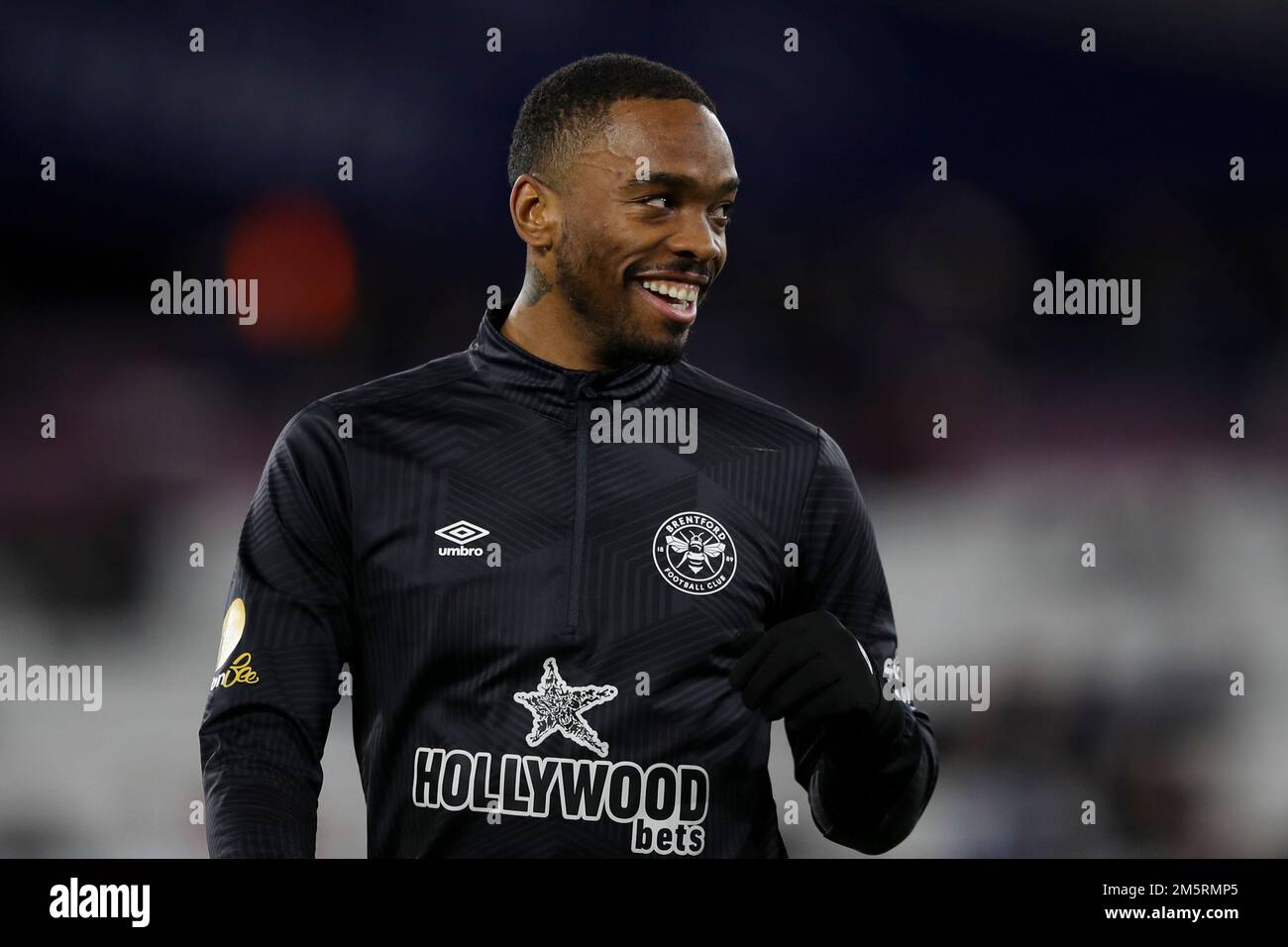 Ivan Toney, de Brentford, se réchauffe lors du match de la Premier League entre West Ham United et Brentford au London Stadium, Stratford, le vendredi 30th décembre 2022. (Credit: Tom West | MI News) Credit: MI News & Sport /Alay Live News Banque D'Images