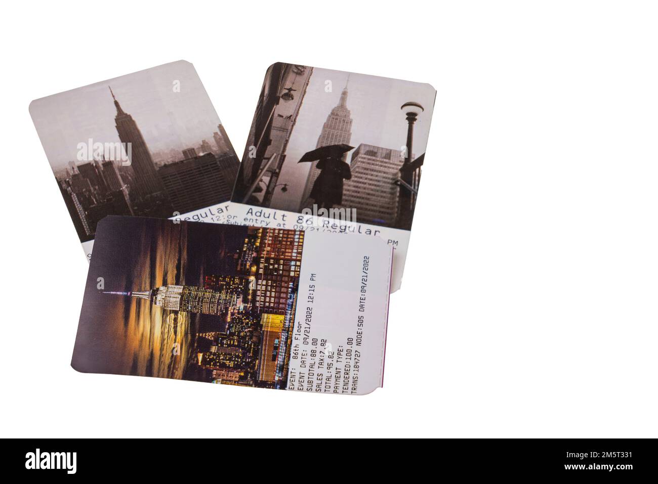 Vue rapprochée des billets colorés sur les sites de Manhattan sur fond blanc isolé. New York. ÉTATS-UNIS. Banque D'Images