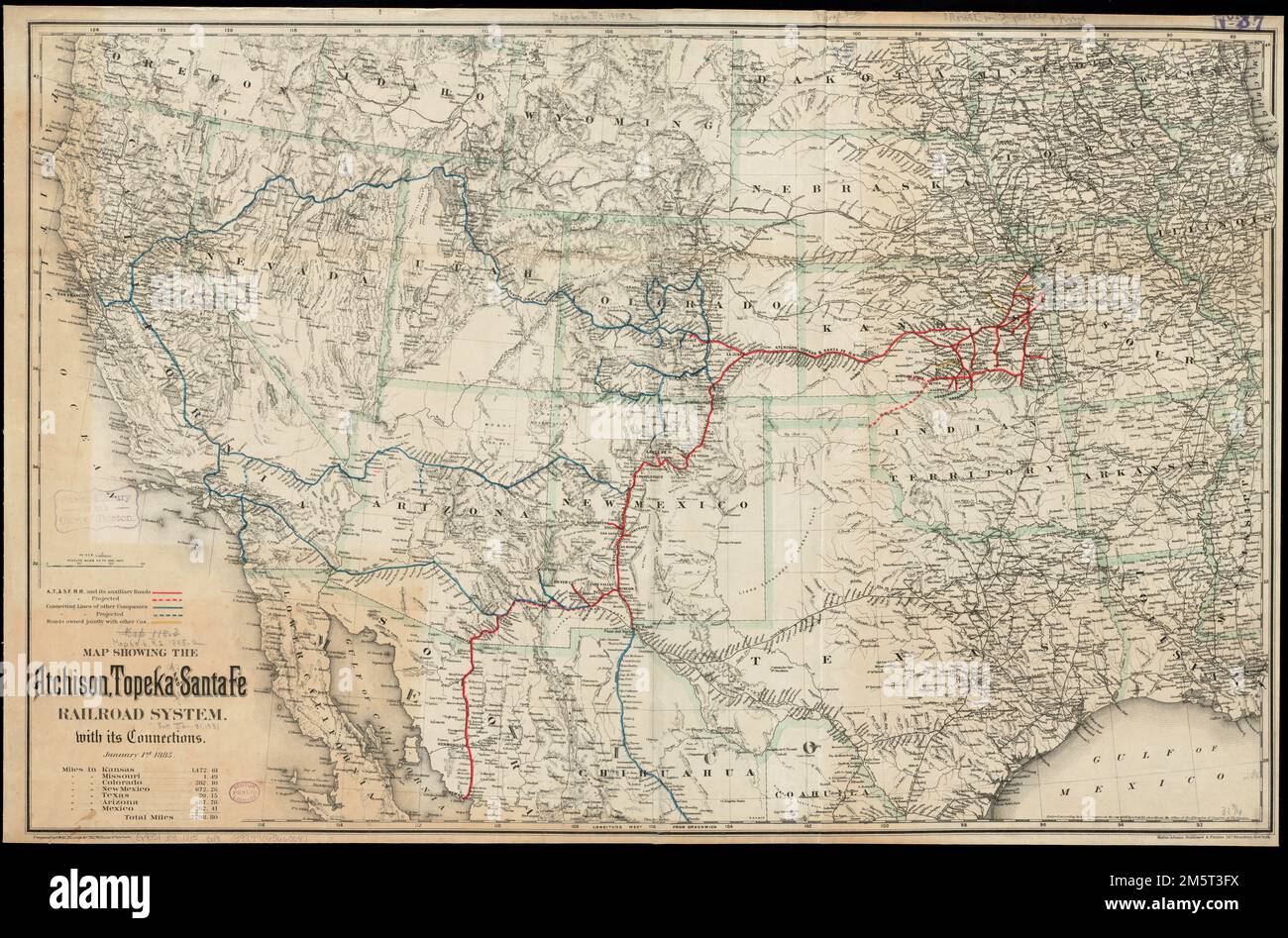 Carte montrant le réseau ferroviaire Atchison, Topeka et Santa Fe : avec ses connexions. Relief indiqué par les haches. '1 janvier 1885.' Inclut des kilomètres de chemin de fer dans les États du Kansas, du Missouri, du Colorado, du Nouveau-Mexique, du Texas, L'Arizona et le Mexique , États-Unis de l'Ouest, région Banque D'Images