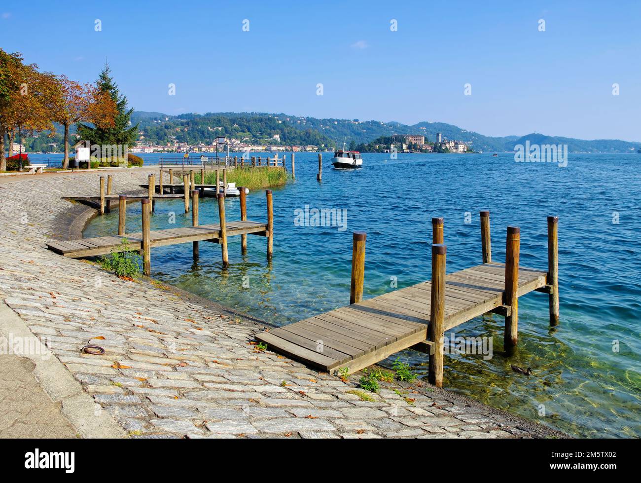 Pella, sur la rive du lac Orta en Italie Banque D'Images