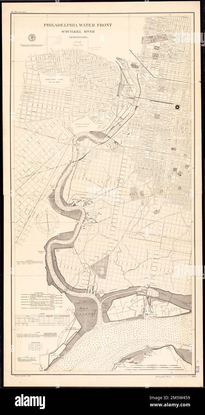 Front d'eau de Philadelphie, rivière Schuylkill, Pennsylvanie. Les profondeurs sont indiquées par des sondages et des isolignes bathymétriques. Inclut des notes et des tableaux. 'Imprimé en novembre 1892.'... , Pennsylvanie , Berks ,comté , Schuylkill ,rivière Pennsylvania , Philadelphie ,comté , Philadelphie Banque D'Images