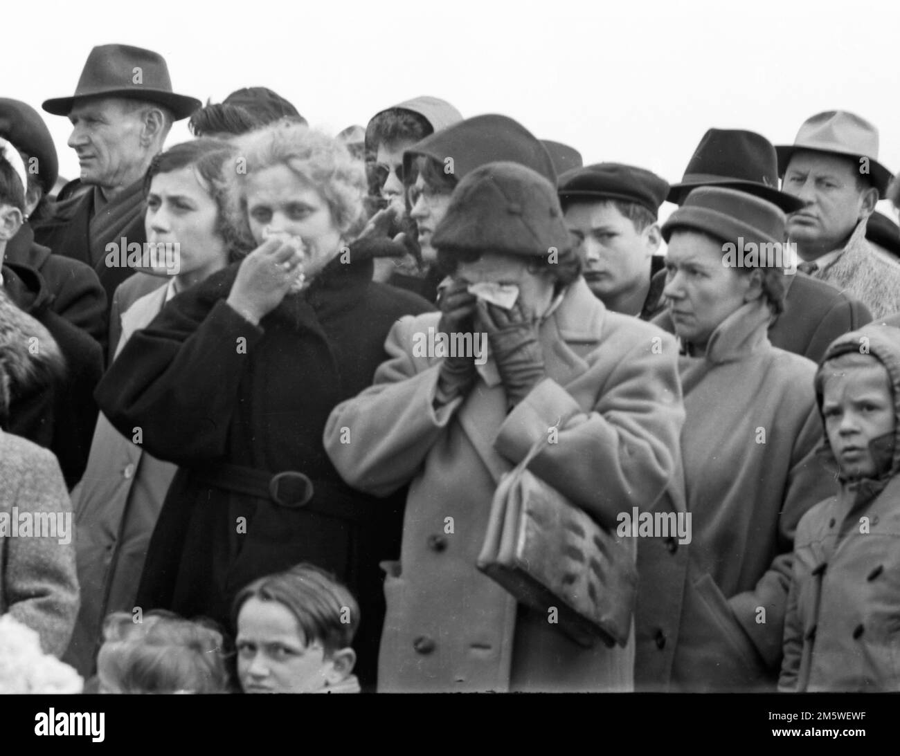 La ville de Hanovre et l'état de Basse-Saxe en 1950s et 1960s. Les amateurs de garrot au camp de concentration de Bergen-Belsen 1959, Allemagne Banque D'Images