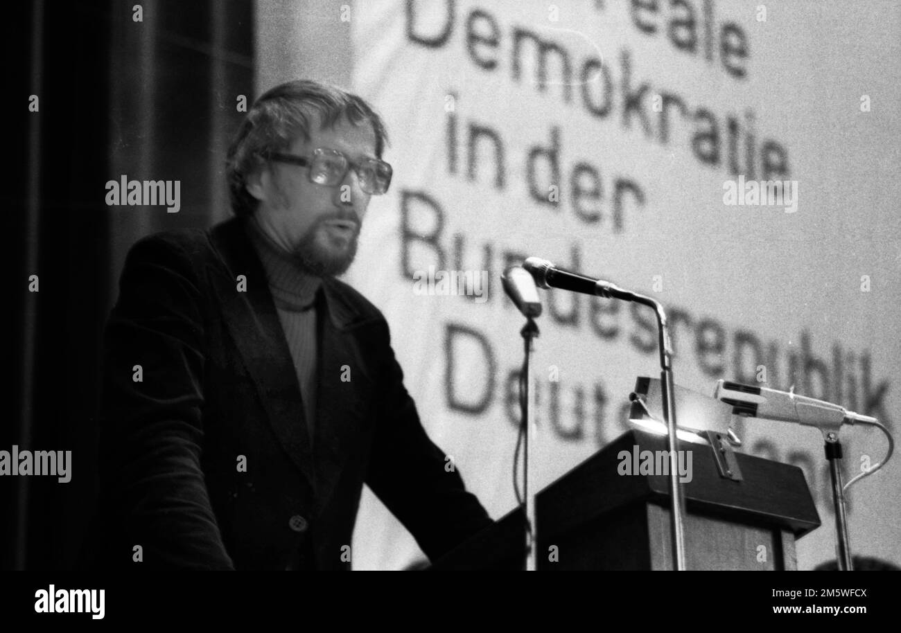 La Journée de l'Union de l'Union allemande de la paix (UDF), le 29 novembre 1975 à Dortmund, est une conférence de parti. Heinrich Hanovre, Allemagne Banque D'Images