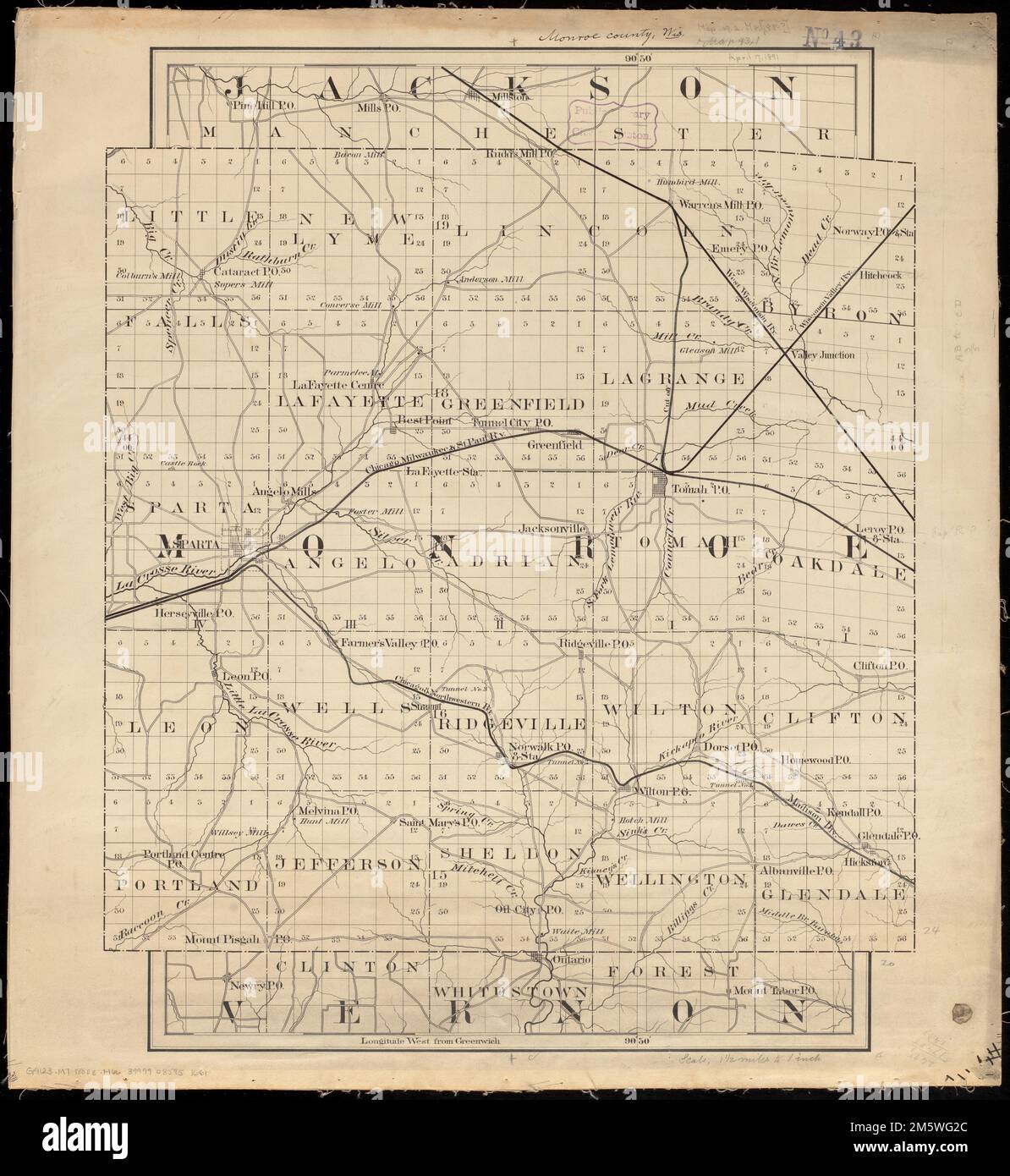 Monroe County, Wisconsin. Titre du manuscrit dans la marge supérieure. Carte manuscrite au stylo et à l'encre. Ne montre pas la partie supérieure gauche du comté de Monroe. Partie d'un ensemble de cartes manuscrites des comtés du Wisconsin. Affiche les cantons et les sections, les rivières, les chemins de fer, les gares et autres caractéristiques , Wisconsin , Monroe ,comté Banque D'Images
