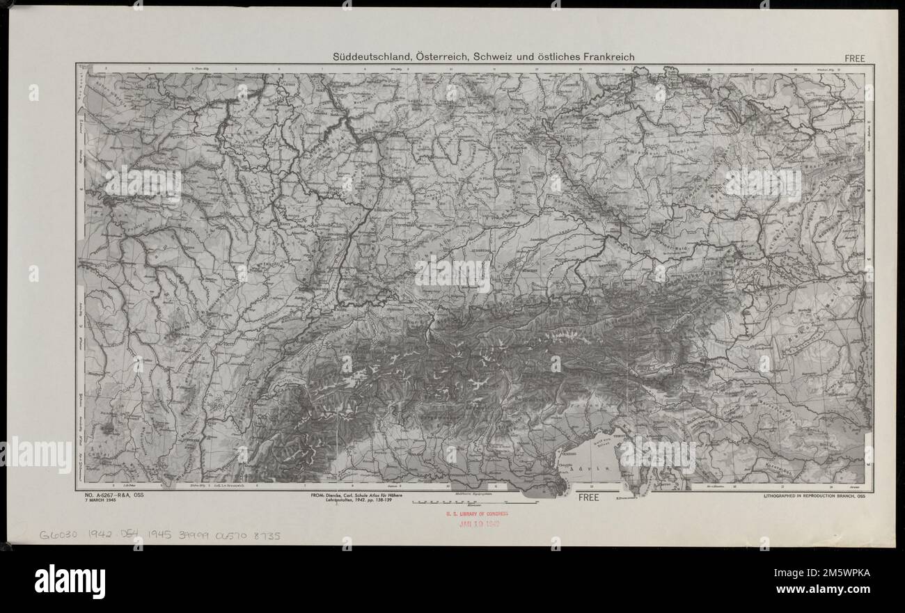 Süddeutschland, Österreich, Schweiz und östliches Frankreich. Relief affiché par les hauteurs d'ombrage et de point. 'Depuis : Diercke, Carl. Schule atlas für höhere lehranstalten, 1942. p. 138-139.' 'Non A-6267--R & A, OSS, 7 MARS 1945.'... , Europe centrale, région Banque D'Images