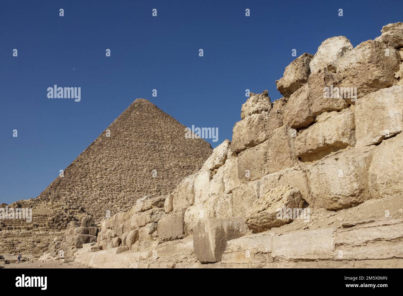 Pyramides de Gizeh sur le plateau de Gizeh, le Caire, Égypte Banque D'Images