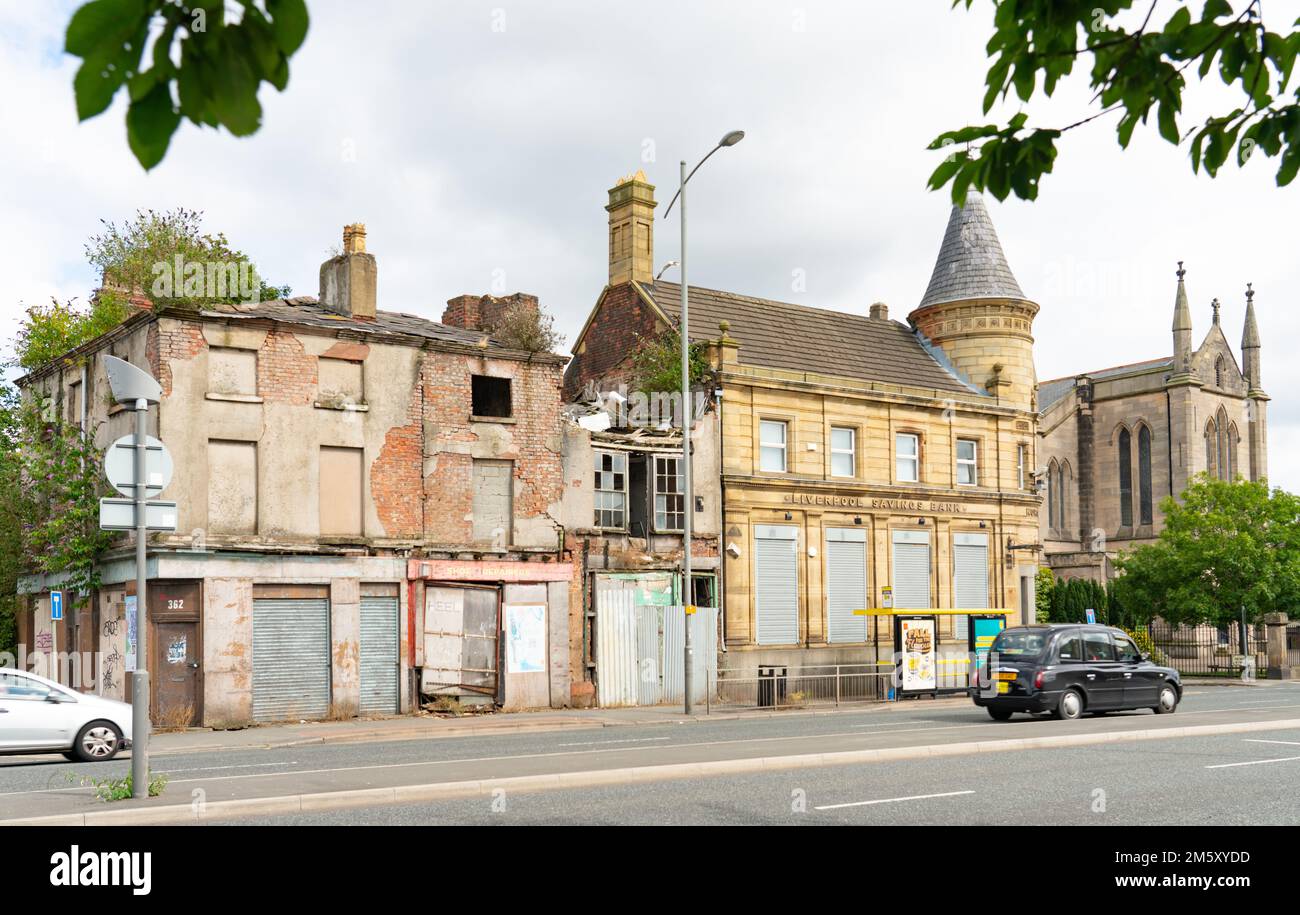 362 Scotland Road, Liverpool, anciens bâtiments en attente de démolition, avec une ancienne banque d'épargne Liverpool sur la droite. Pris en juillet 2022. Banque D'Images