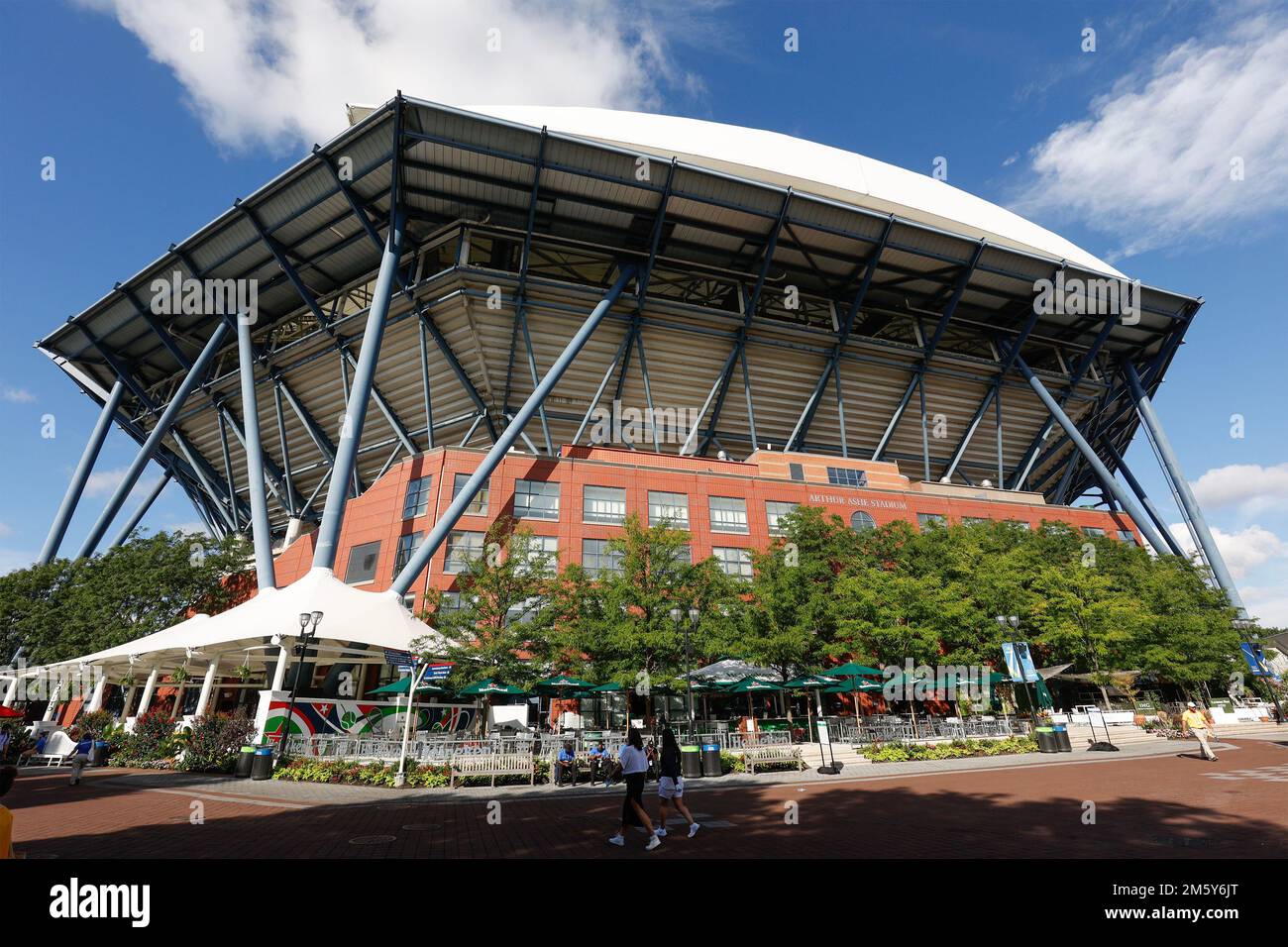 Vue sur le stade Arthur Ashe, championnats américains 2022, New York, États-Unis. Banque D'Images Vue sur le stade Arthur Ashe, championnats américains 2022, New York, États-Unis. Banque D'Images