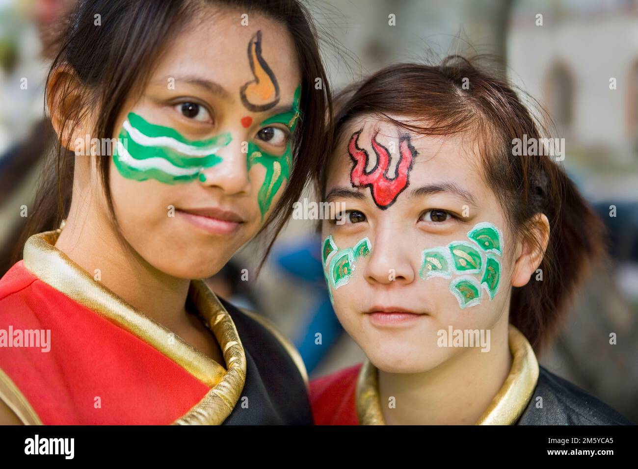 Jeunes danseuses folkloriques au festival de Taiwan Banque D'Images