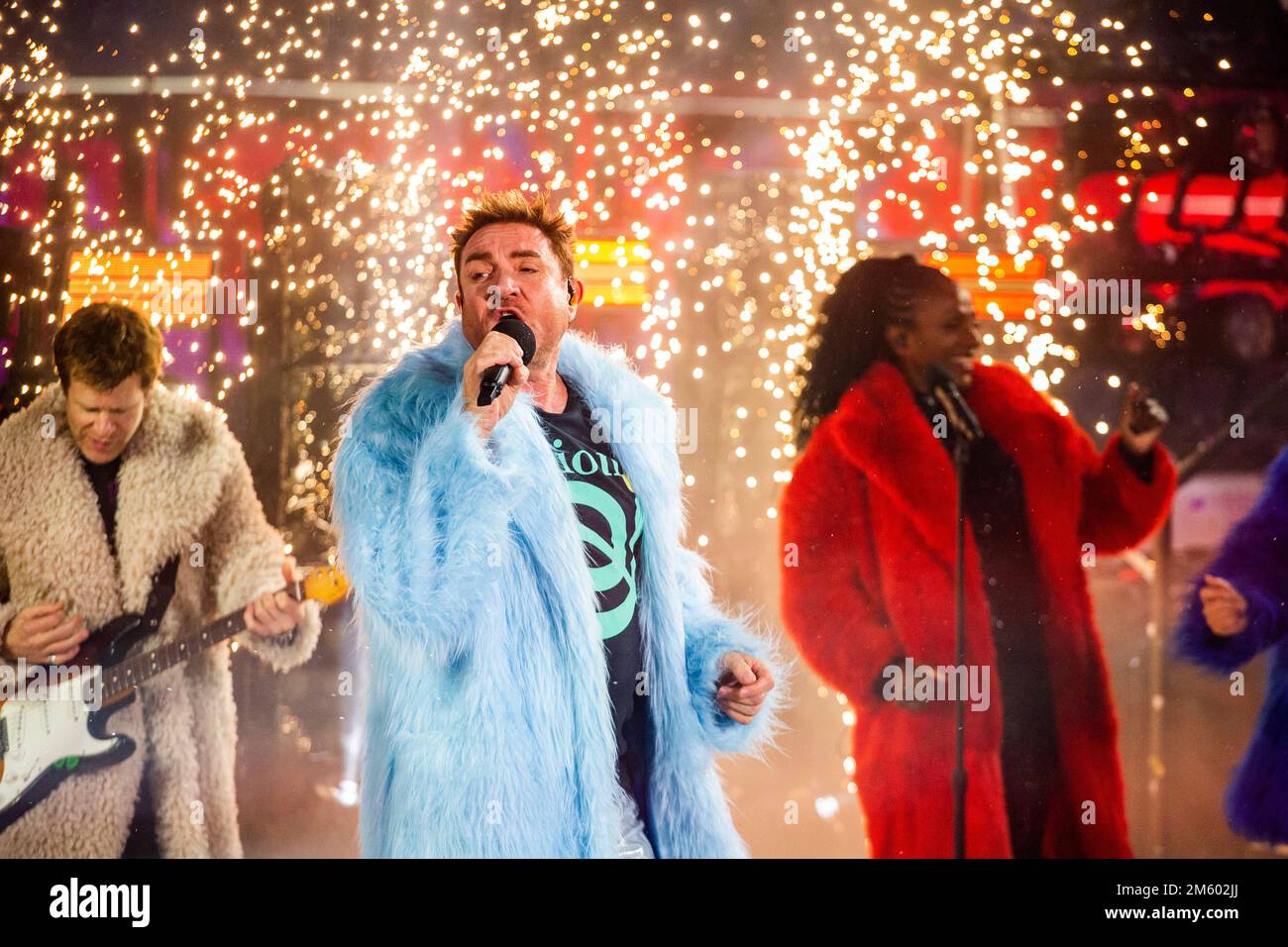 New York, États-Unis. 01st janvier 2023. Le groupe Duran Duran se produit lors de la célébration de la Saint-Sylvestre 2023 à Times Square, New York. (Photo par Erin Lefevre/NurPhoto) Credit: NurPhoto SRL/Alay Live News Banque D'Images