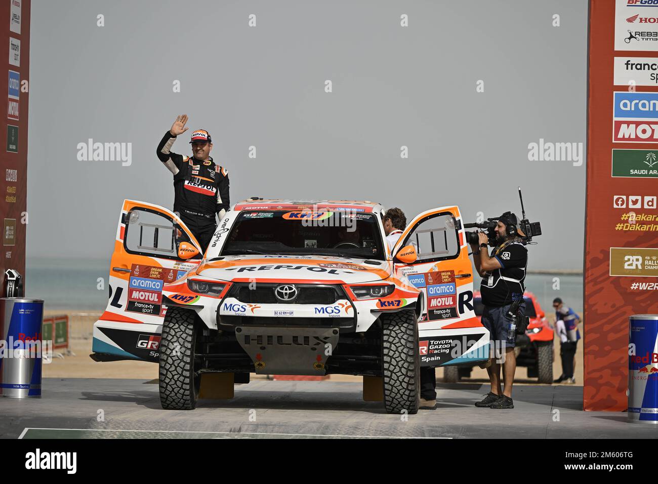229 ESTEVE PUJOL Isidre (spa), VILLALOBOS VALCARCEL José Maria (spa), équipe de rallye Repsol, Toyota Hilux, Auto, action lors de la cérémonie du podium de départ du Dakar 2023, sur 31 décembre 2022 près de Yanbu, Arabie Saoudite - photo: Gigi Soldano /DPPI/LiveMedia Banque D'Images