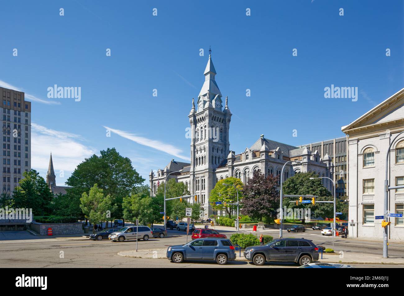 Le Old County Hall, qui était autrefois le siège du gouvernement du comté de Buffalo et d'Erie, abrite maintenant des bureaux de cour. Le bâtiment en granit est une ville et un monument national. Banque D'Images