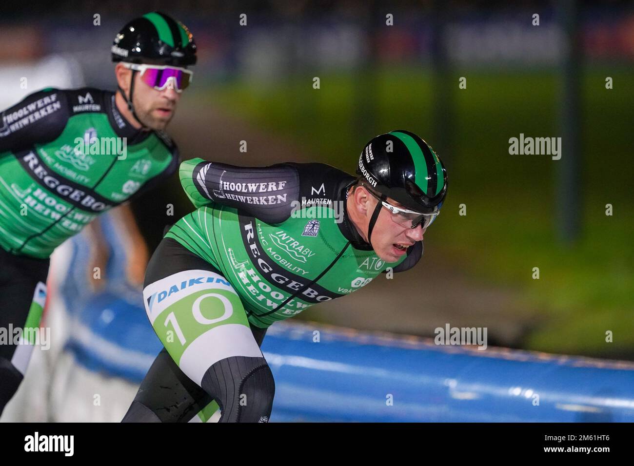 AMSTERDAM, PAYS-BAS - JANVIER 1 : Willem Hoolwerf de l'équipe Reggeborgh lors des championnats nationaux de patinage de vitesse au marathon de Jaap Eden IJsbaan sur 1 janvier 2023 à Amsterdam, pays-Bas (photo d'Andre Weening/Orange Pictures) Banque D'Images