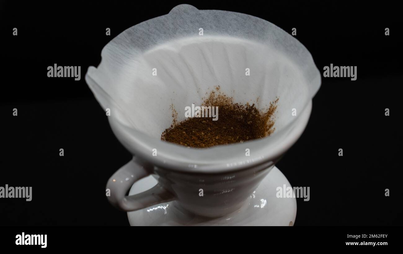 tasse de café sur fond noir. photo avec place pour le texte. Excellent café turc et arabe Banque D'Images
