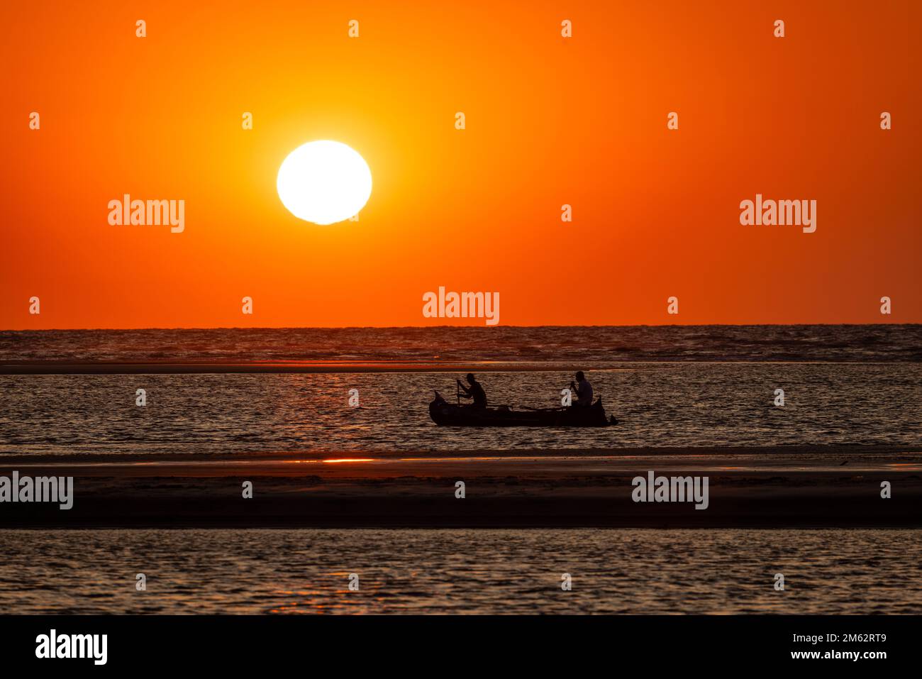 Coucher de soleil sur la plage de Morondava, Madagascar, Afrique Banque D'Images