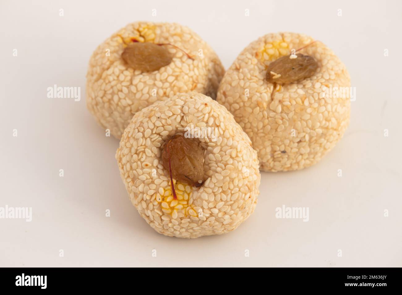 Saison d'hiver spécial Punjabi traditionnel Mithai jusqu'à Bhugga ou Til Bugga est fait de graines de sésame grillées à sec avec Mava, Khoya, Jaggery, Mawa, gord, Des Banque D'Images