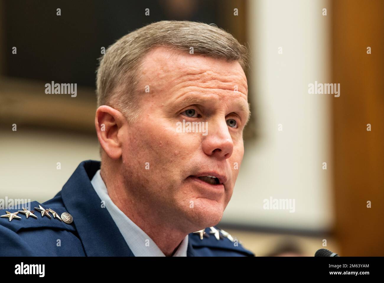 Général de la Force aérienne Tod D. Wolters, commandant, États-Unis Le Commandement européen et le Commandant suprême des forces alliées en Europe de l'OTAN ont témoigné lors d'une audience du Comité des services armés de la Chambre sur les défis de sécurité nationale et l'activité militaire américaine en Europe, 2118 Rayburn House Office Building, Washington, D.C. Banque D'Images