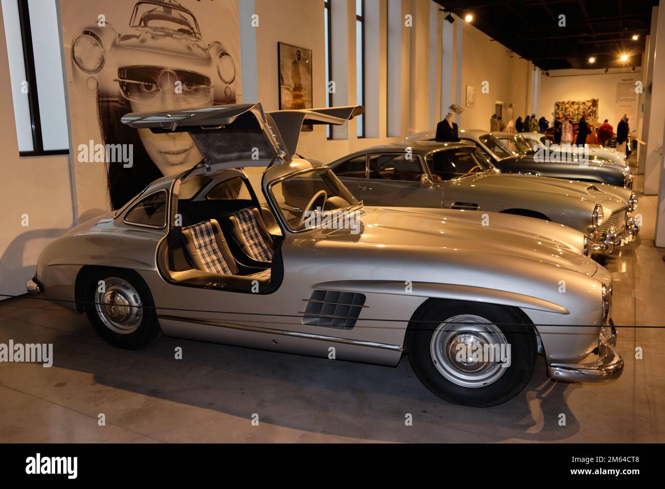 Mercedes 300 SL Gullwing au musée de l'automobile de Málaga, Espagne. Banque D'Images