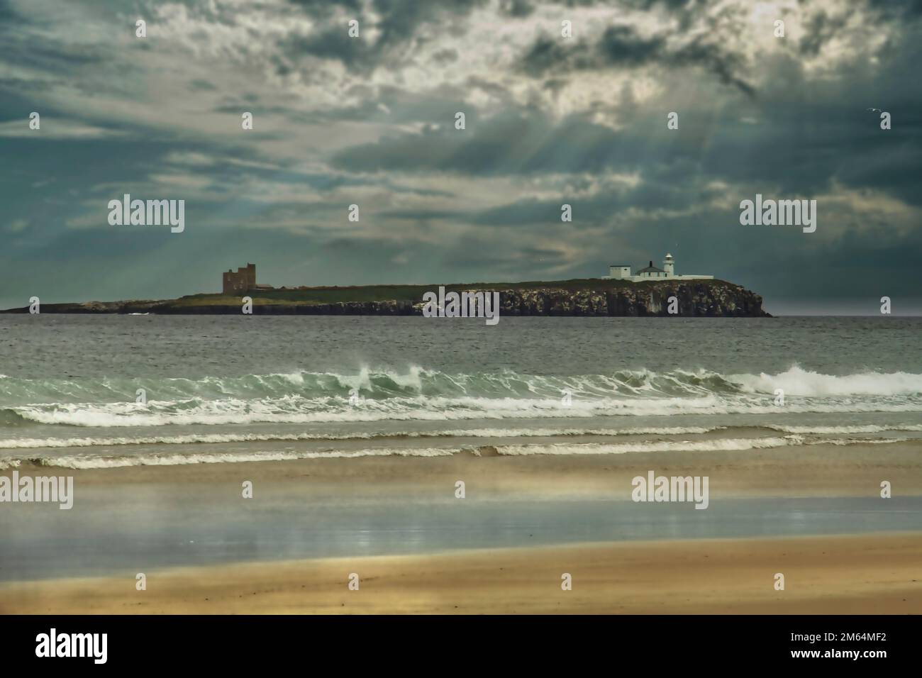 Intérieur de Farne juste au large de la côte de Northumberland. Image prise de Bamburgh Beach Banque D'Images
