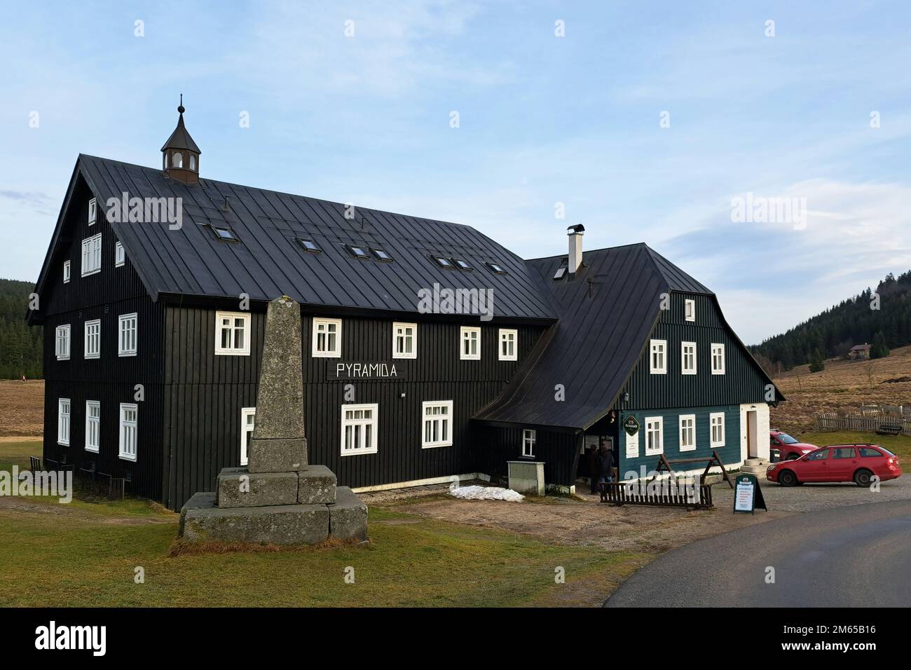 Hôtel de montagne Pyramida dans Jizerka , 1 janvier 2023 (CTK photo/Marek Spilka) Banque D'Images