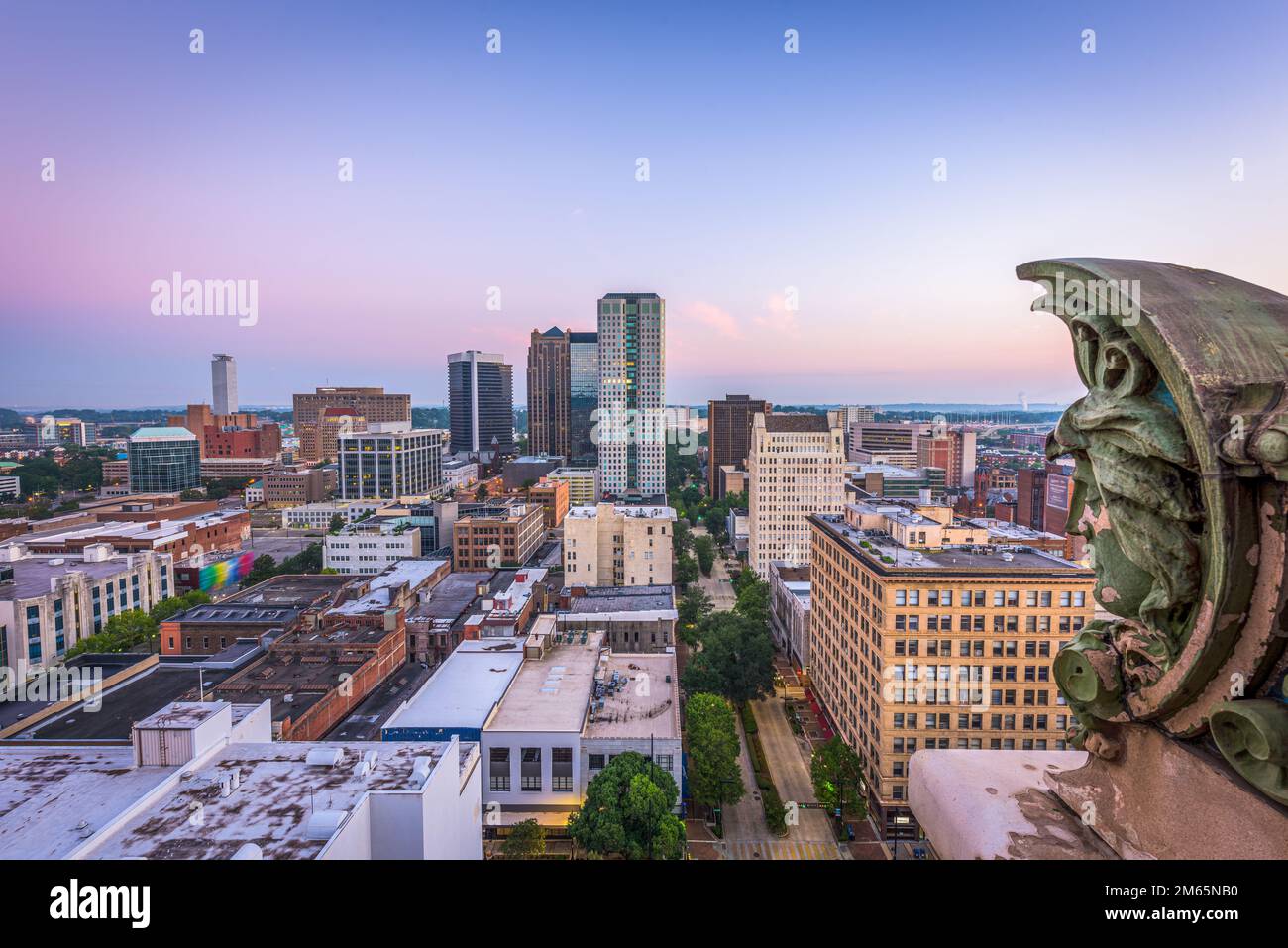 Birmingham, Alabama, USA Centre-ville paysage urbain au crépuscule. Banque D'Images
