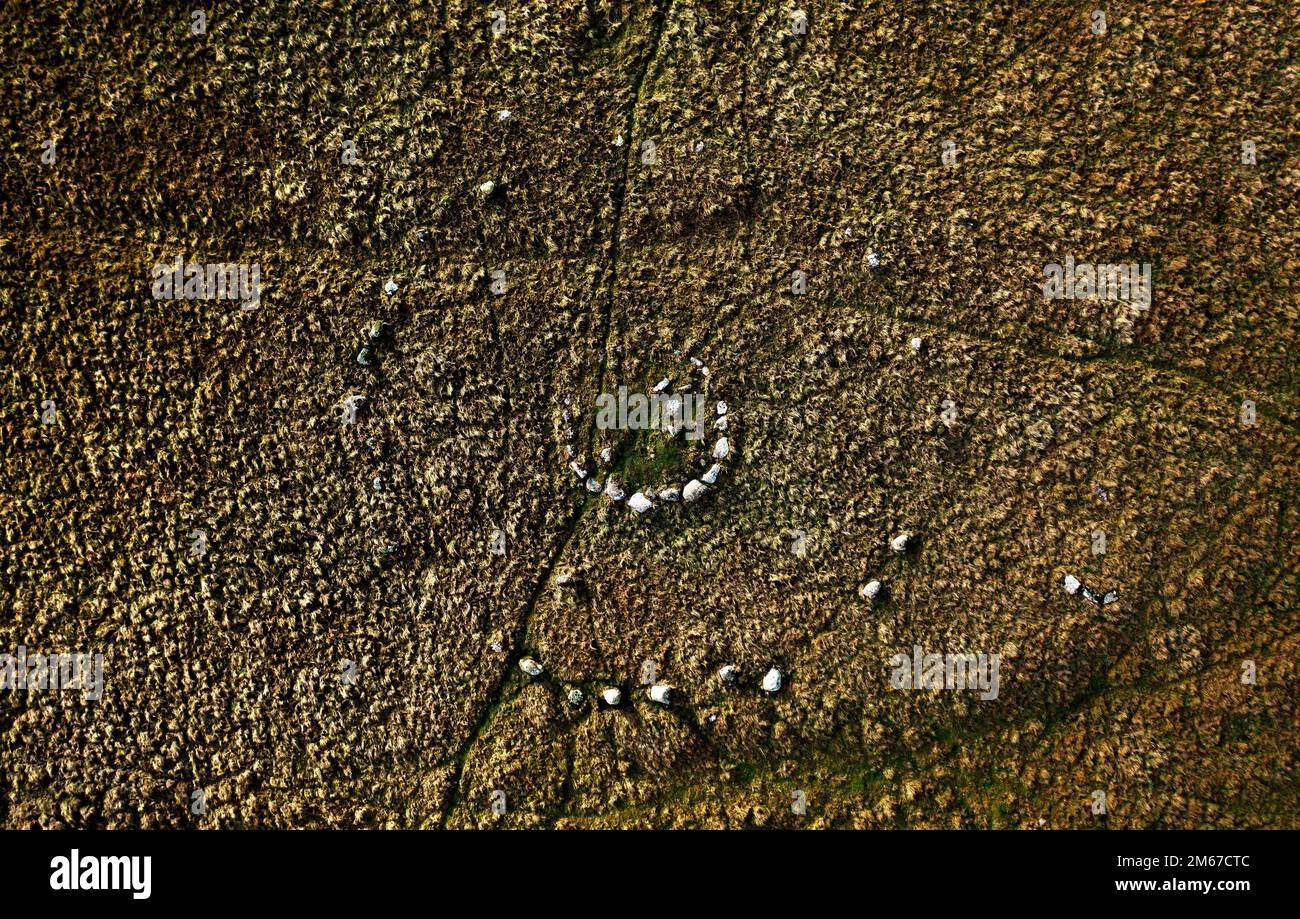 Oddendale cercle concentrique en pierre près de Shap, Cumbria. Les pierres de granit rose maintenant visibles ont remplacé les cercles de bois de chêne d'origine dans le néolithique Banque D'Images