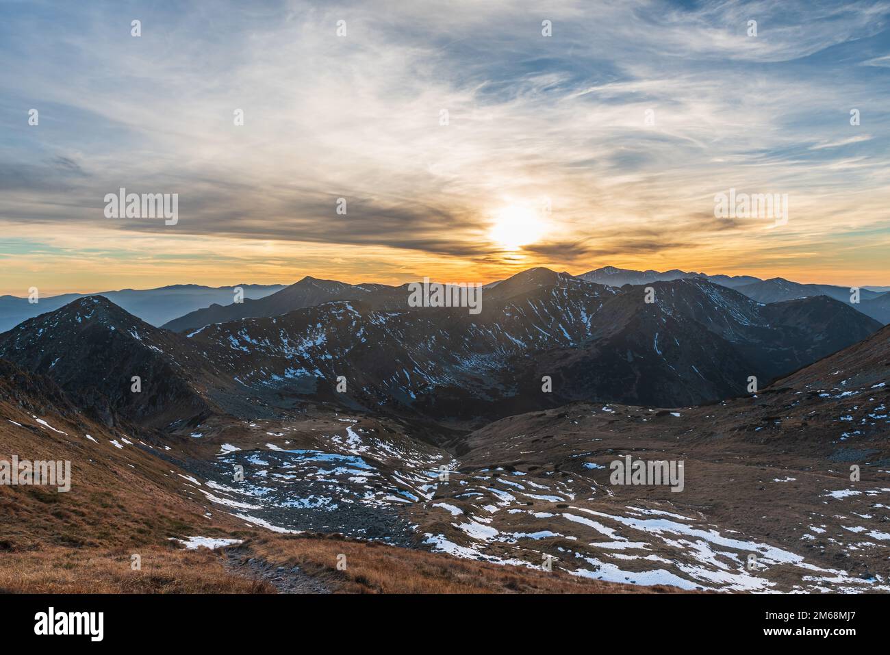 Vue imprenable depuis Hladke sedlo en automne dans les montagnes de l'ouest des Tatras Banque D'Images