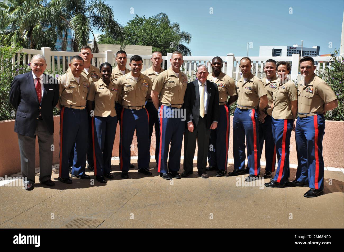 Marine corps recruiting station tampa Banque de photographies et d ...
