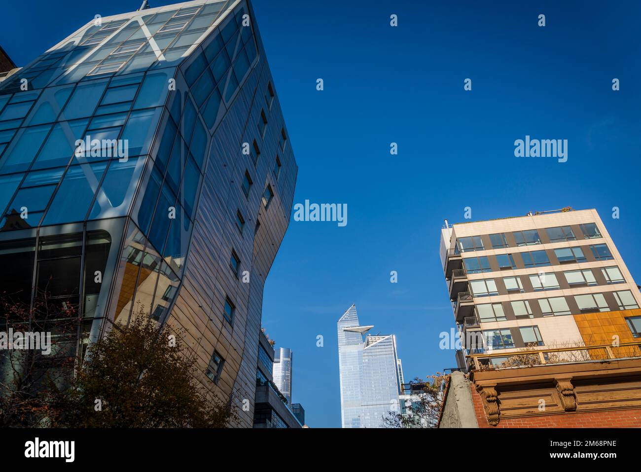 Vue sur l'architecture de Chelsea depuis High Line, un parc linéaire et une voie verte de Chelsea, dans la partie ouest de Manhattan New York City, États-Unis Banque D'Images